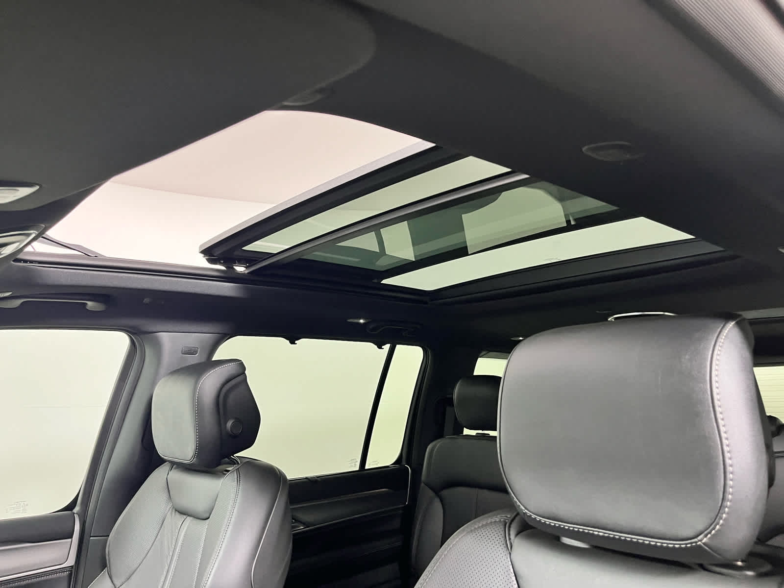 2026 Jeep Grand Wagoneer L Limited Reserve