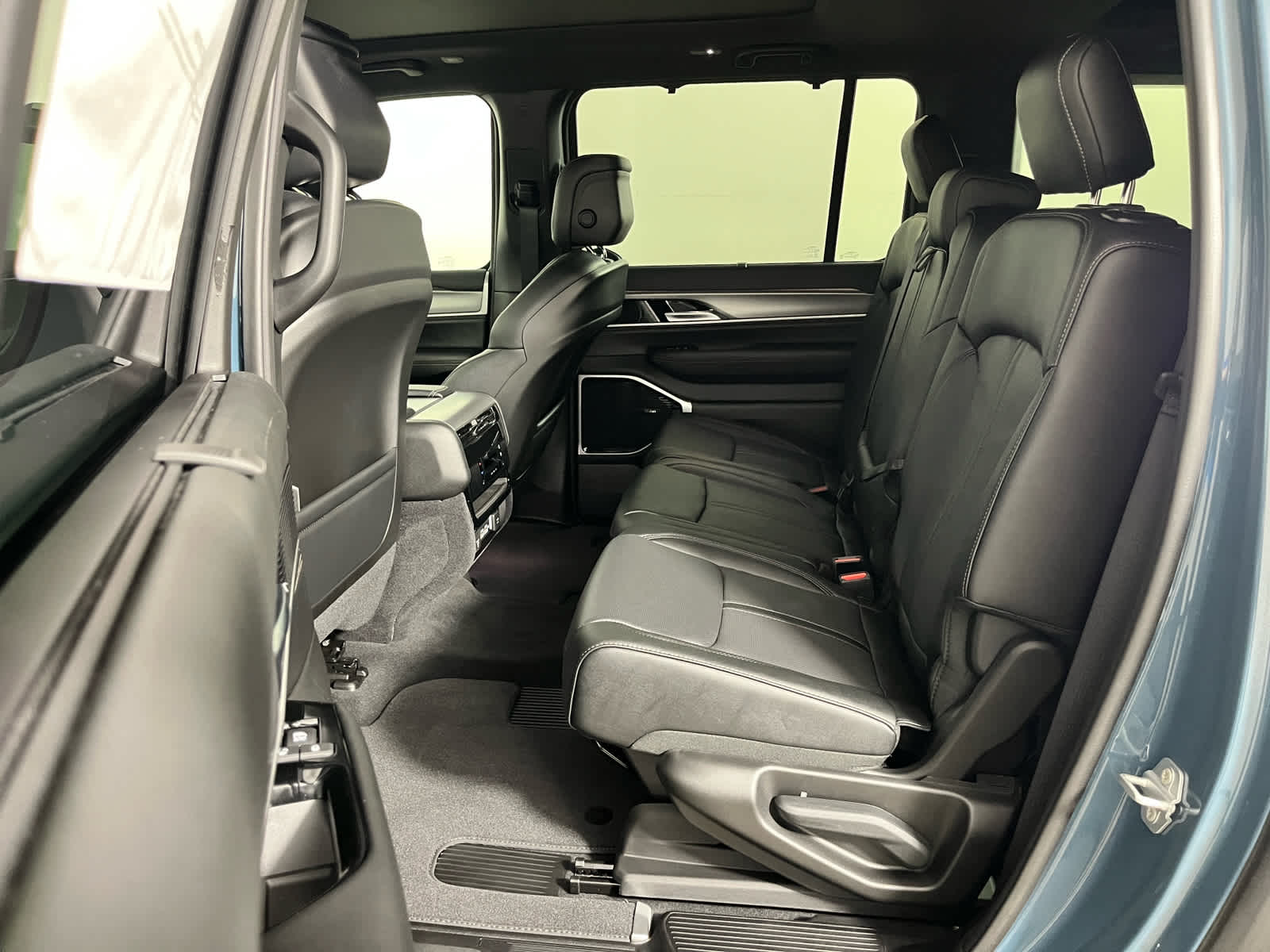 2026 Jeep Grand Wagoneer L Limited Reserve