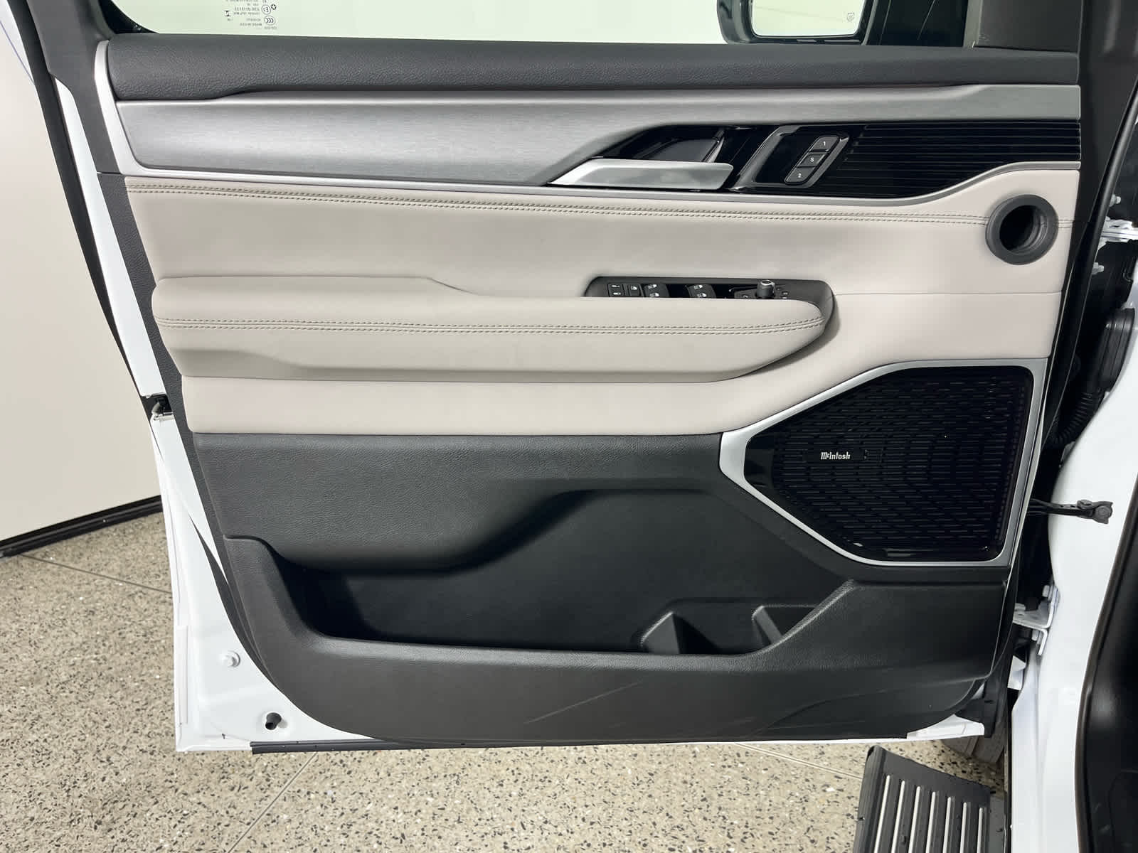 2026 Jeep Grand Wagoneer L Limited Reserve