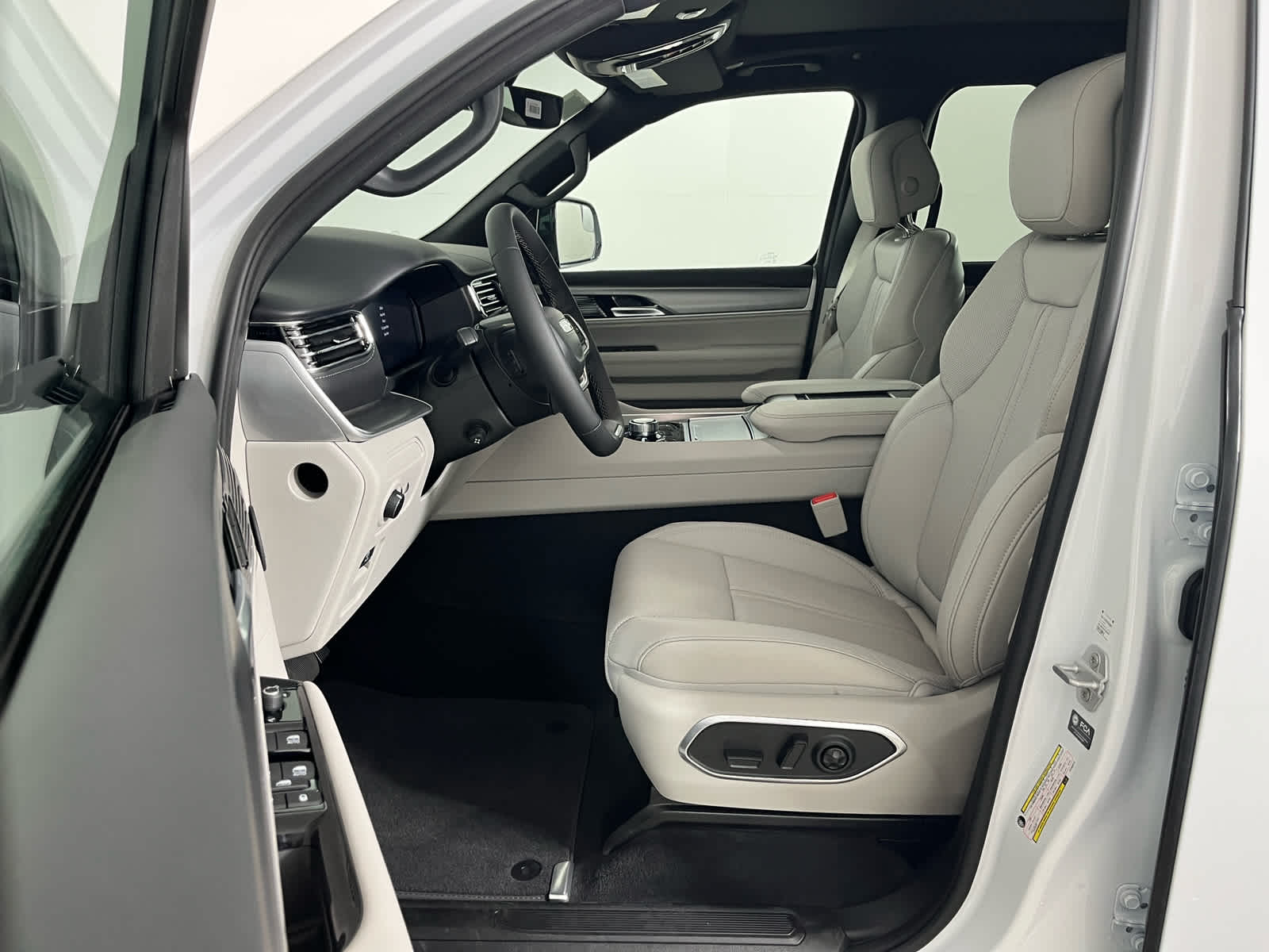 2026 Jeep Grand Wagoneer L Limited Reserve