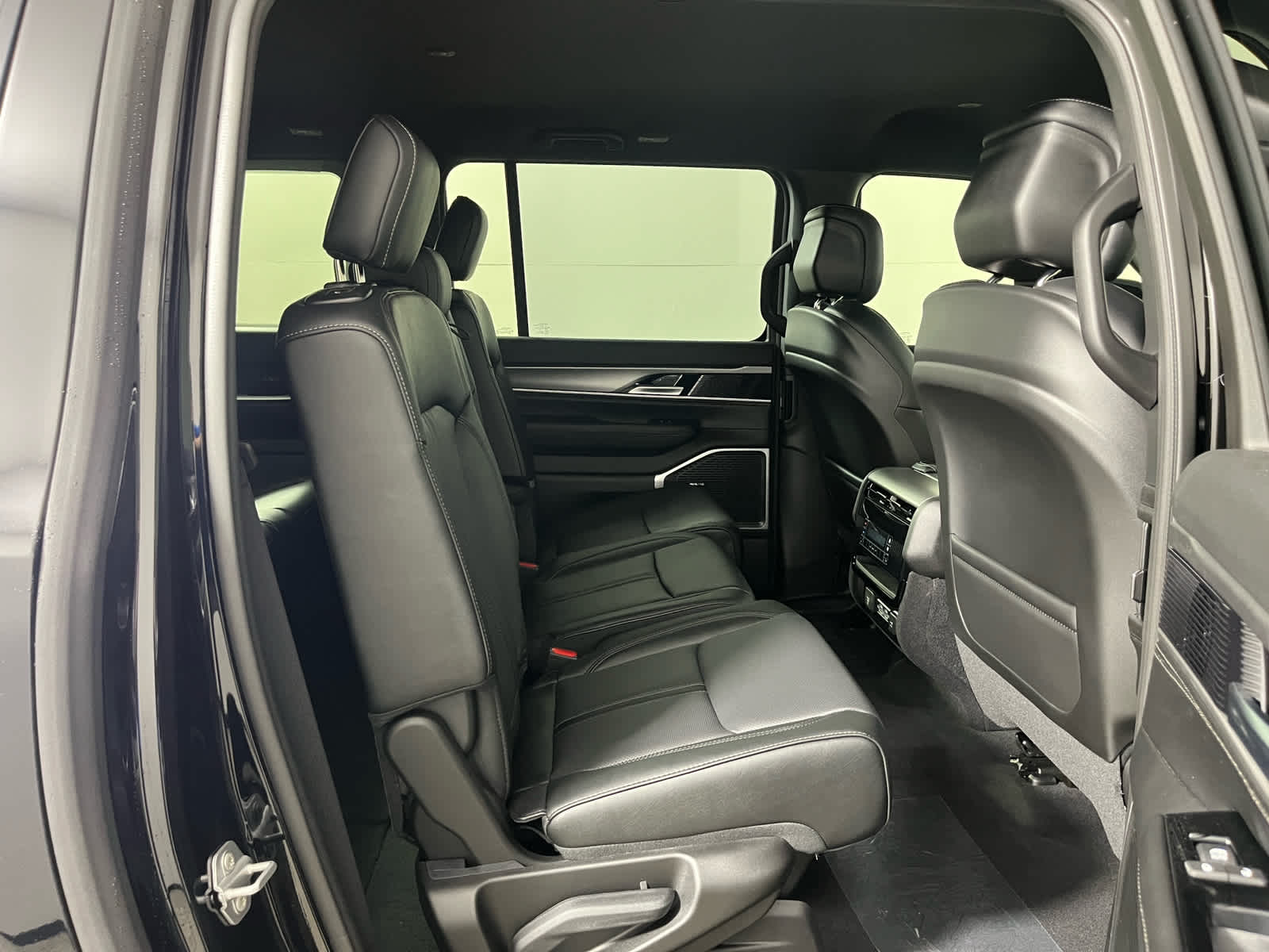 2026 Jeep Grand Wagoneer GRAND WAGONEER L LIMITED ALTITUDE 4X4