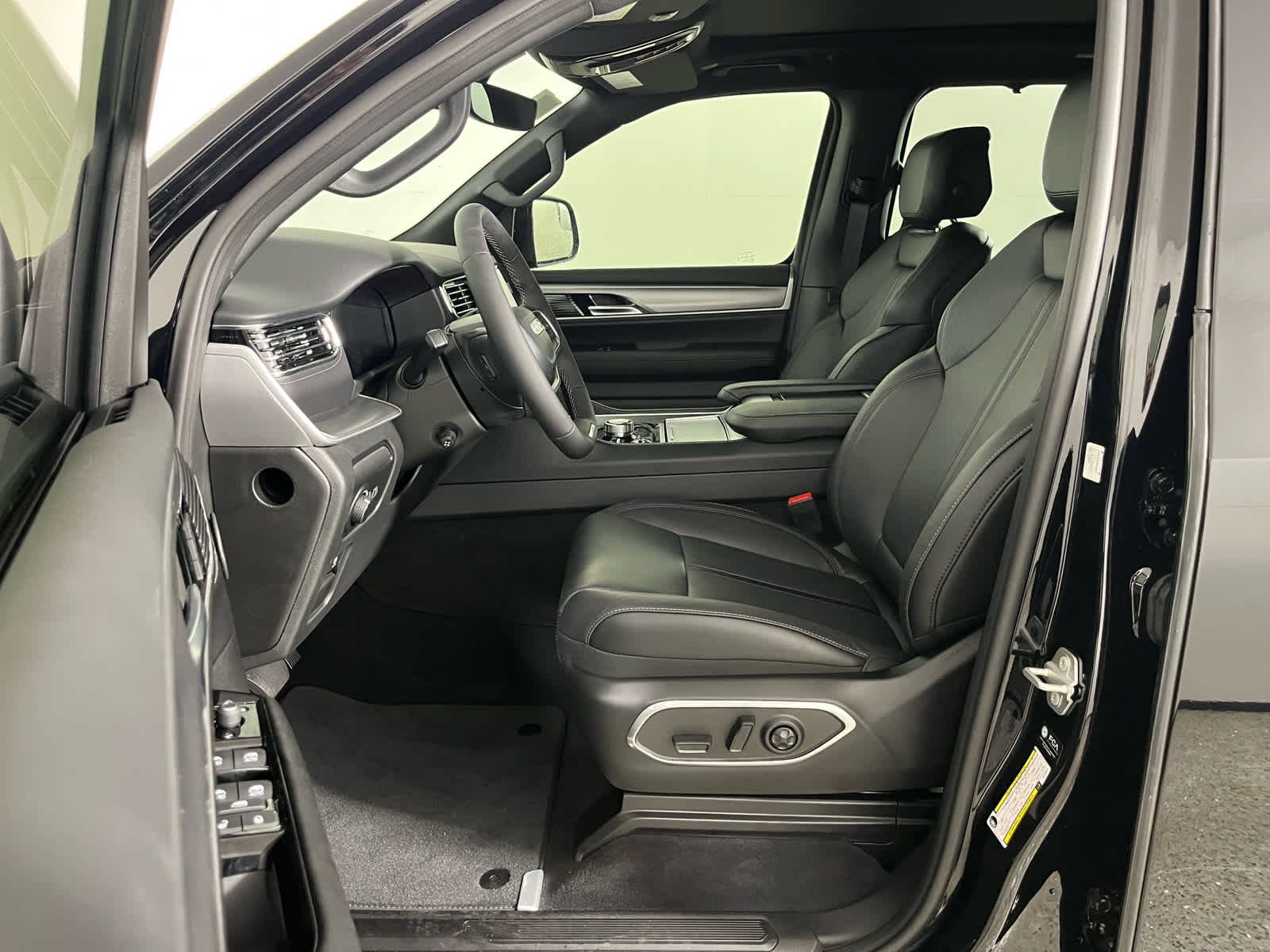 2026 Jeep Grand Wagoneer L Limited Reserve