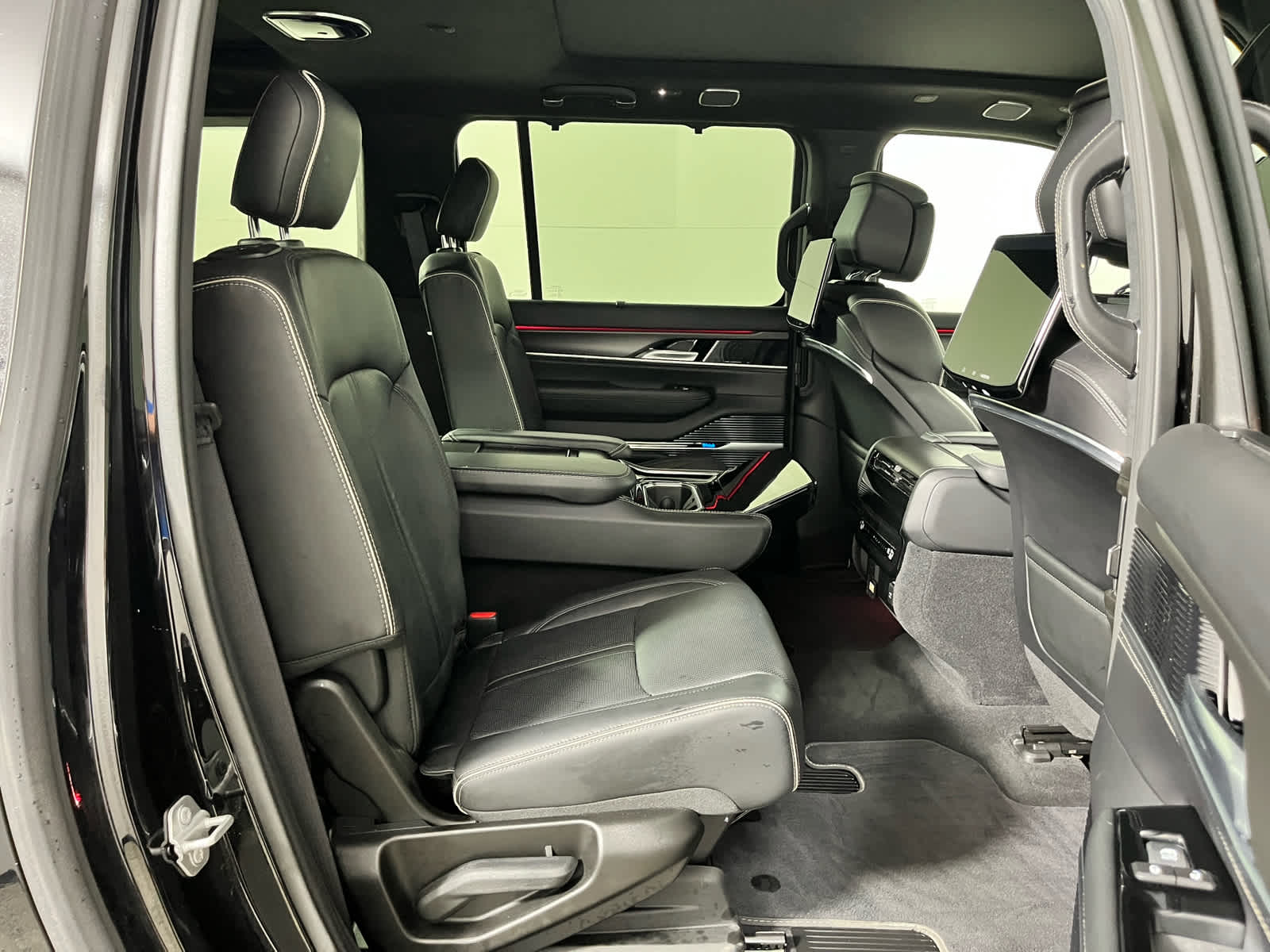 2024 Jeep Grand Wagoneer L Series II