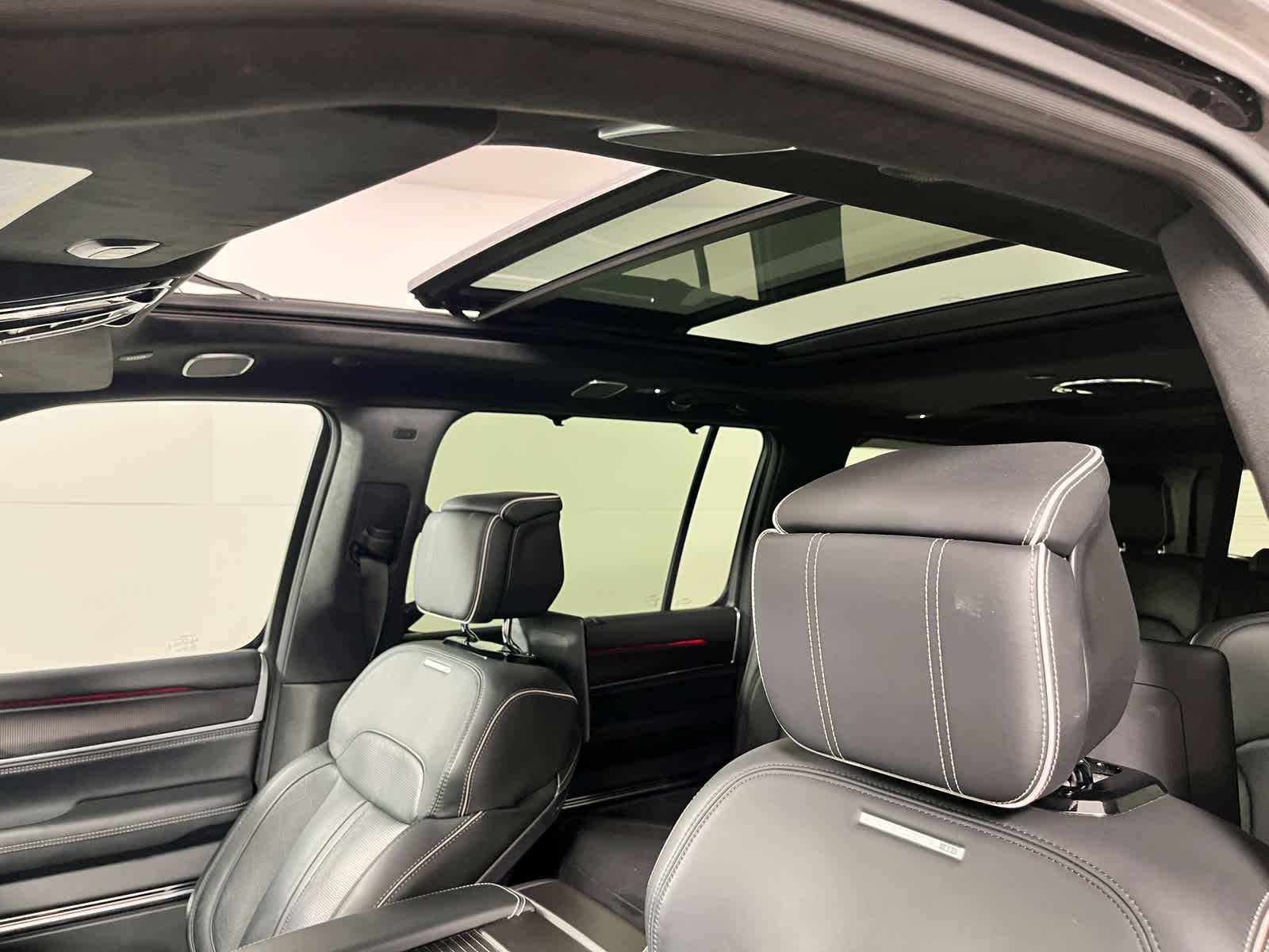 2024 Jeep Grand Wagoneer L Series II