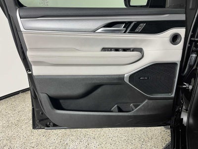 2026 Jeep Grand Wagoneer Base