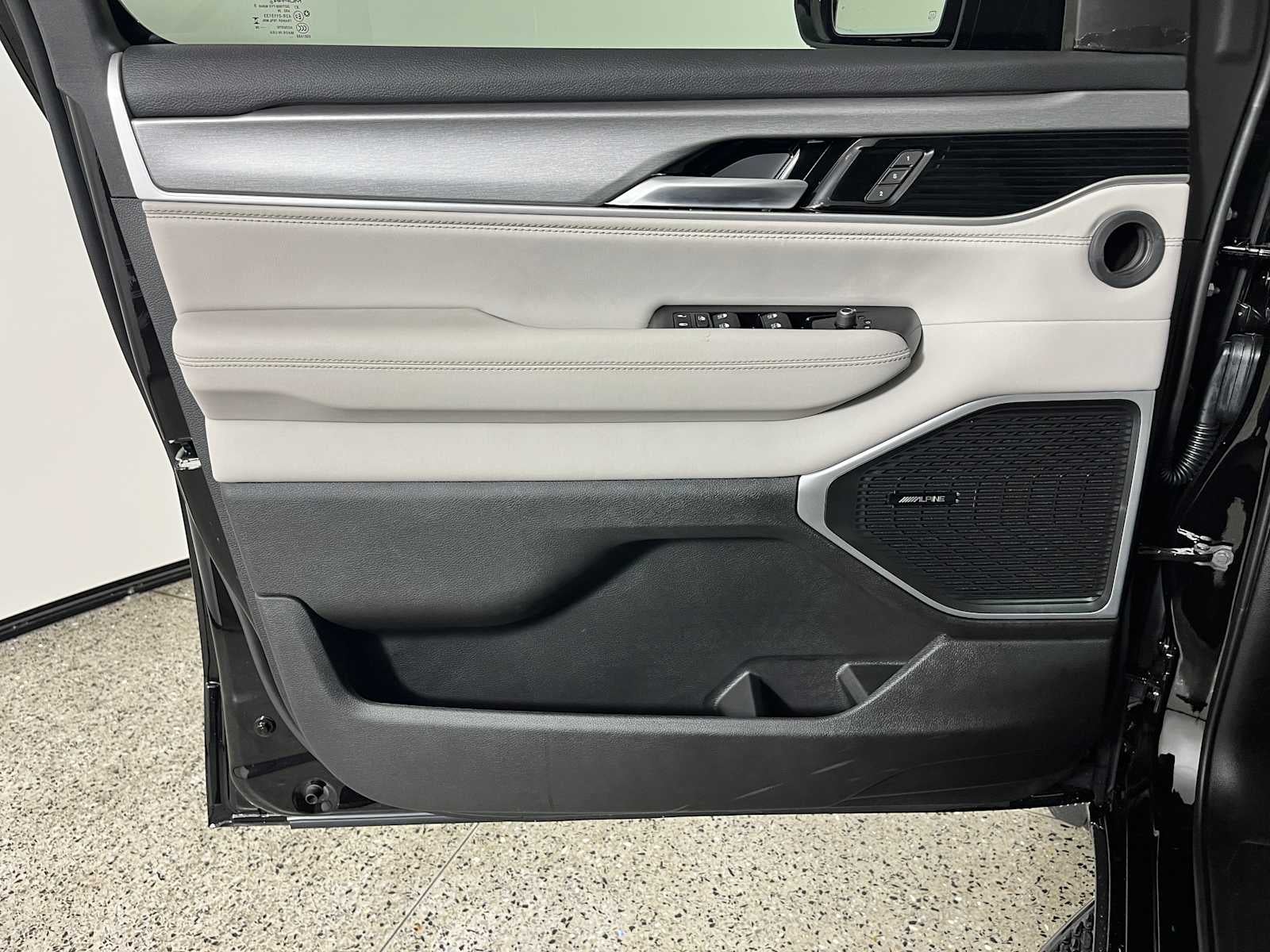 2026 Jeep Grand Wagoneer Base