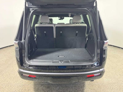 2026 Jeep Grand Wagoneer Base