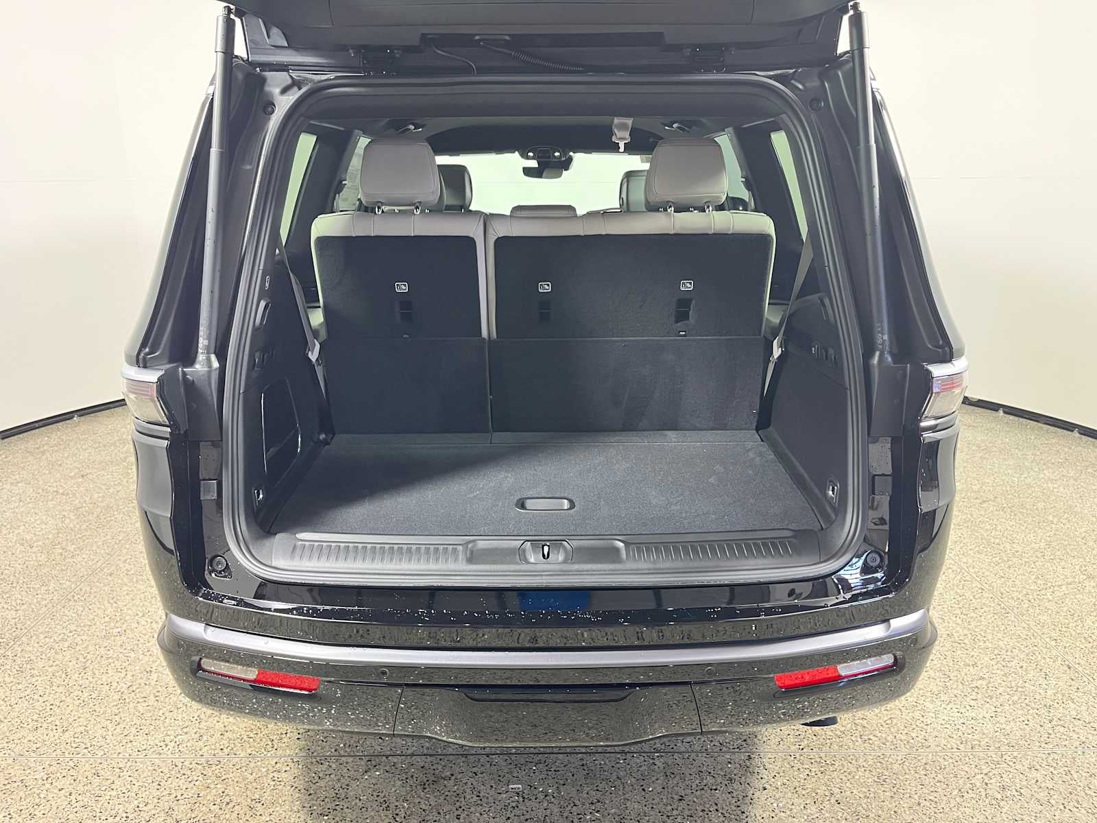 2026 Jeep Grand Wagoneer Base