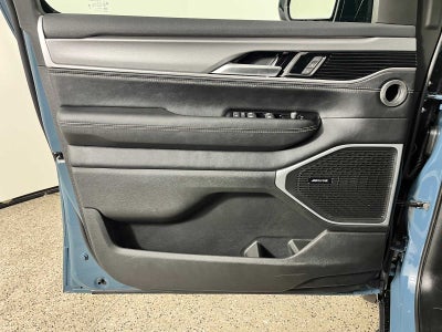 2026 Jeep Grand Wagoneer Base