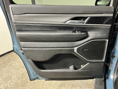 2026 Jeep Grand Wagoneer Base