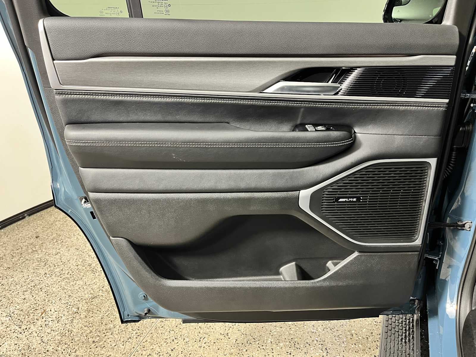 2026 Jeep Grand Wagoneer Base