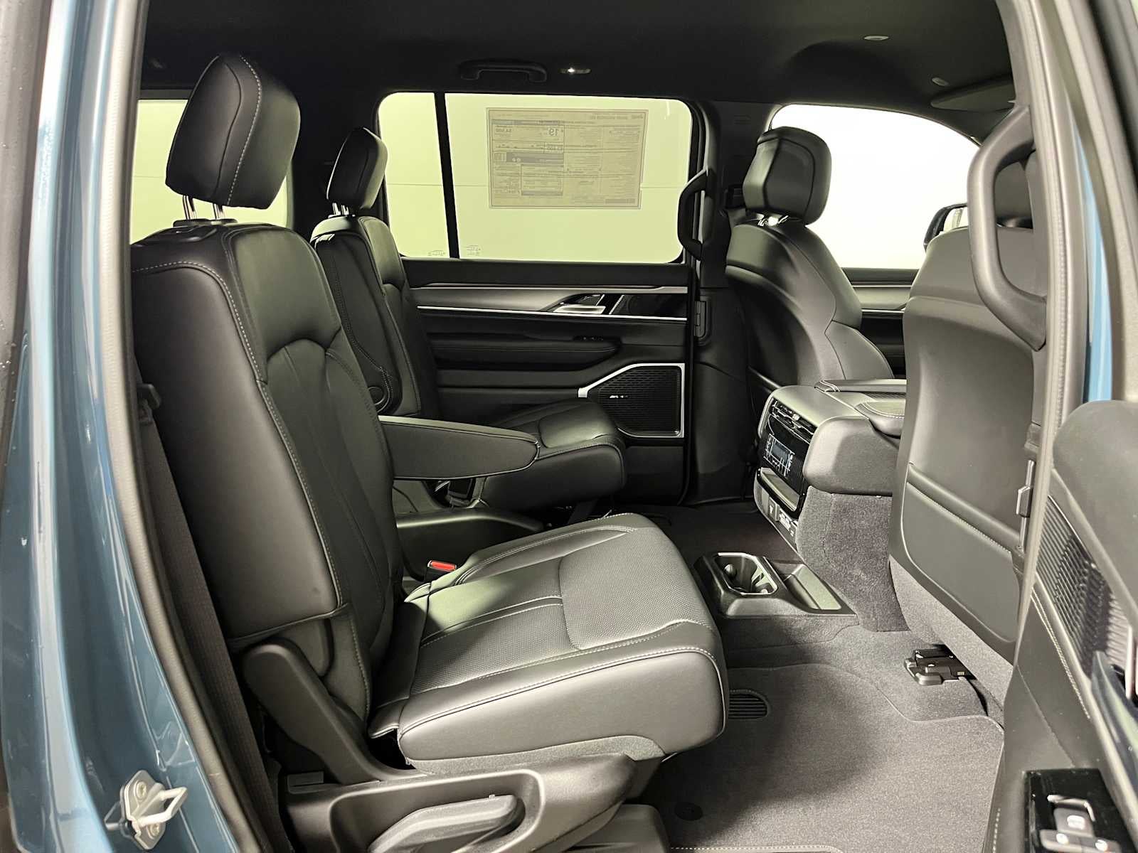 2026 Jeep Grand Wagoneer Base