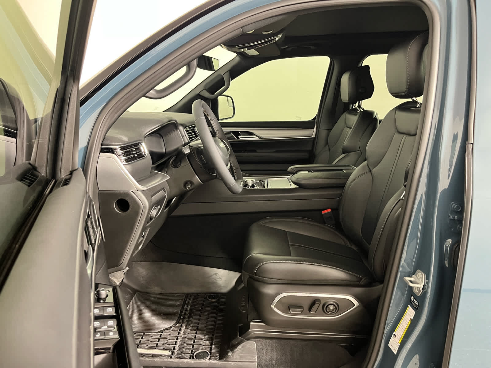 2026 Jeep Grand Wagoneer Upland