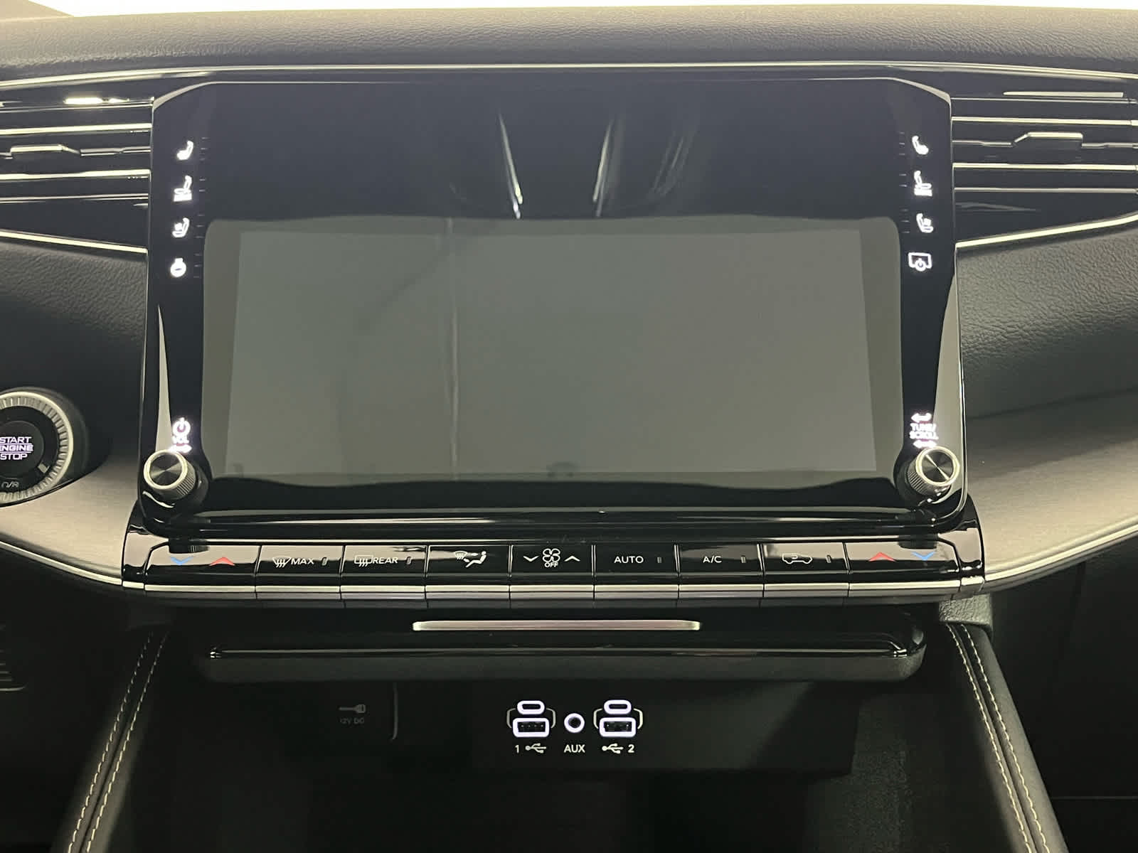 2026 Jeep Grand Wagoneer GRAND WAGONEER UPLAND 4X4