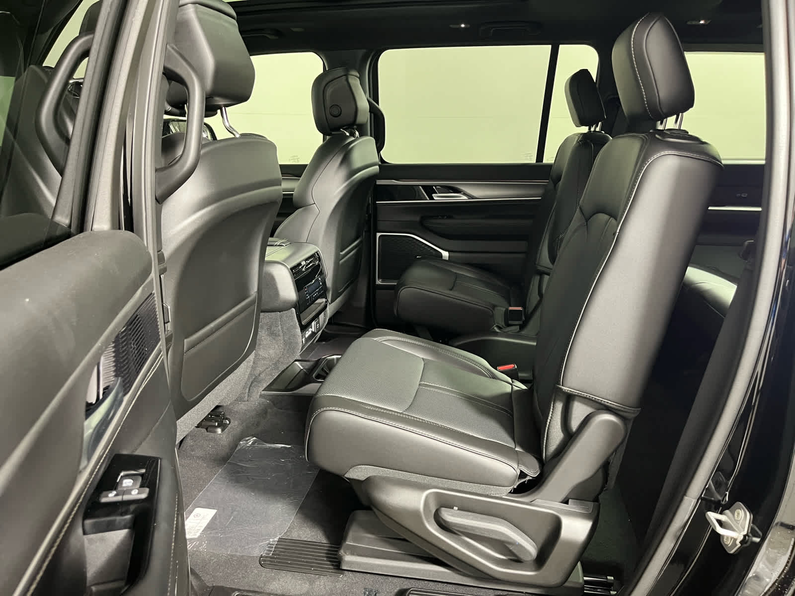 2026 Jeep Grand Wagoneer GRAND WAGONEER UPLAND 4X4