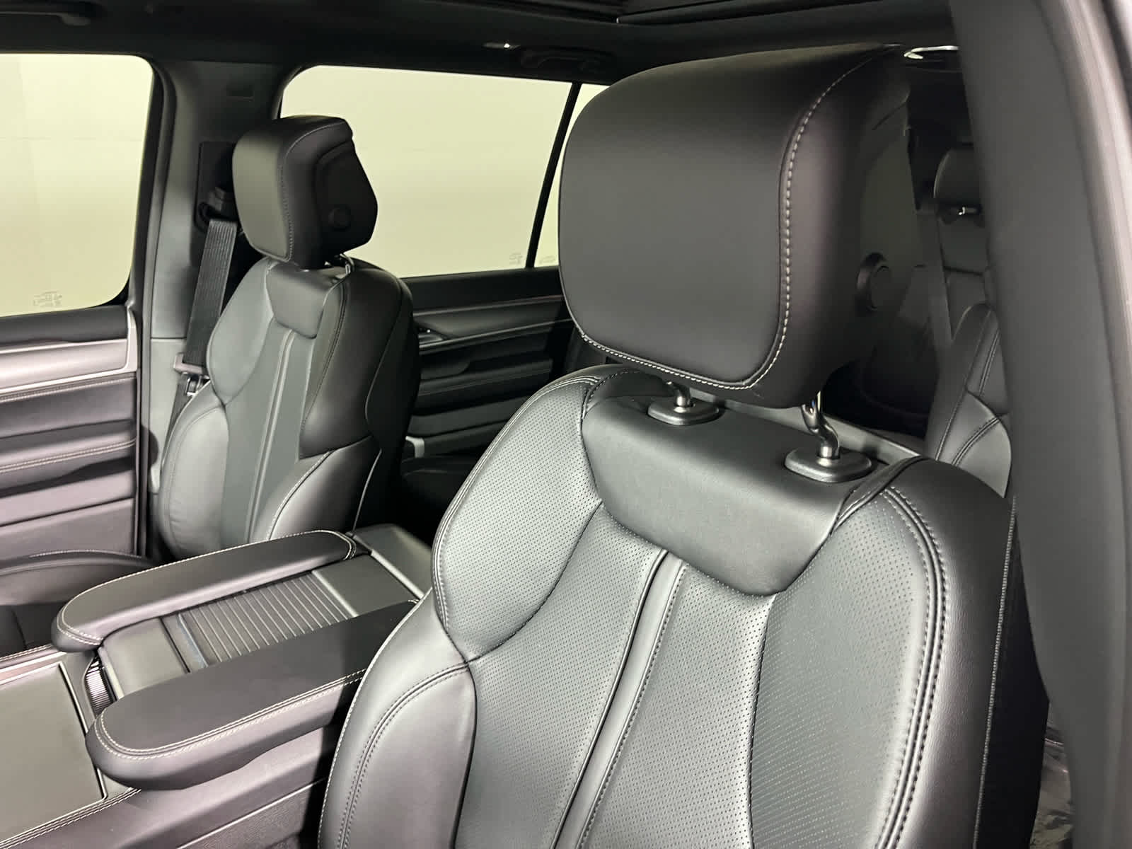 2026 Jeep Grand Wagoneer GRAND WAGONEER UPLAND 4X4