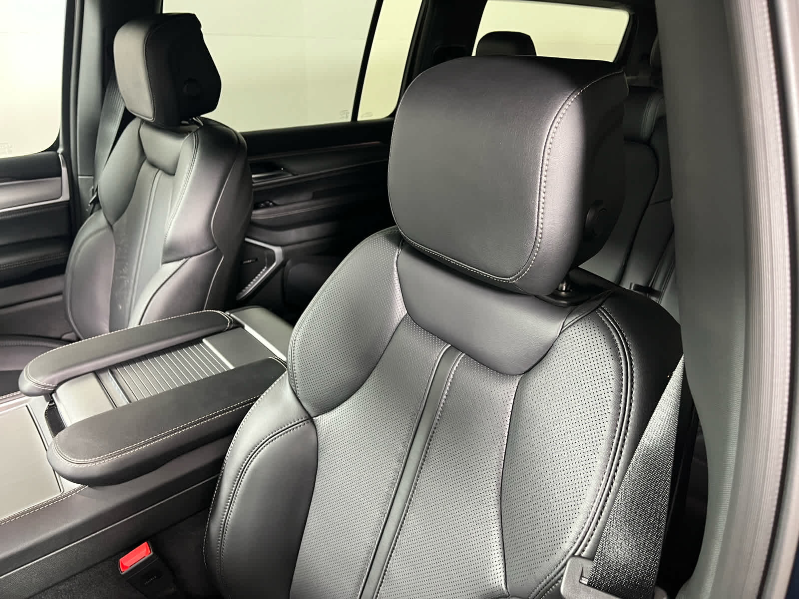 2026 Jeep Grand Wagoneer GRAND WAGONEER LIMITED ALTITUDE 4X4