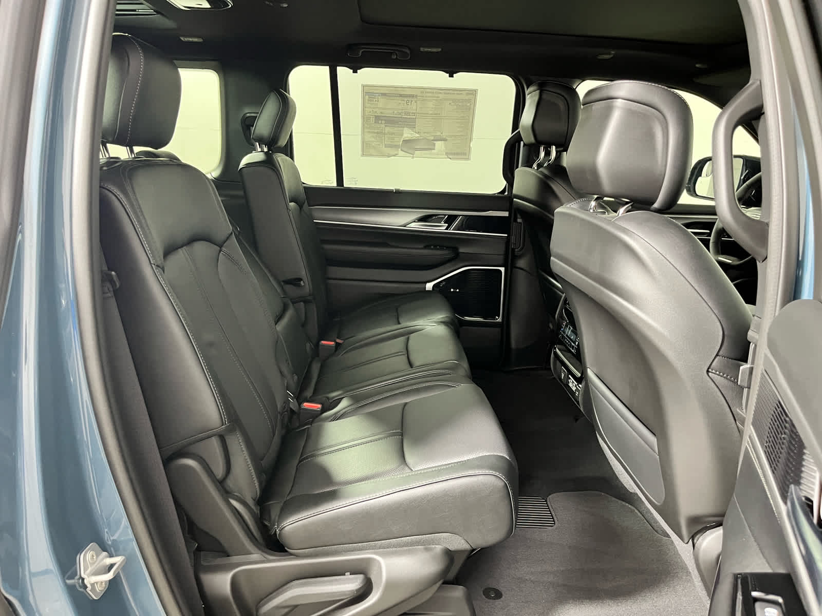 2026 Jeep Grand Wagoneer Limited Reserve