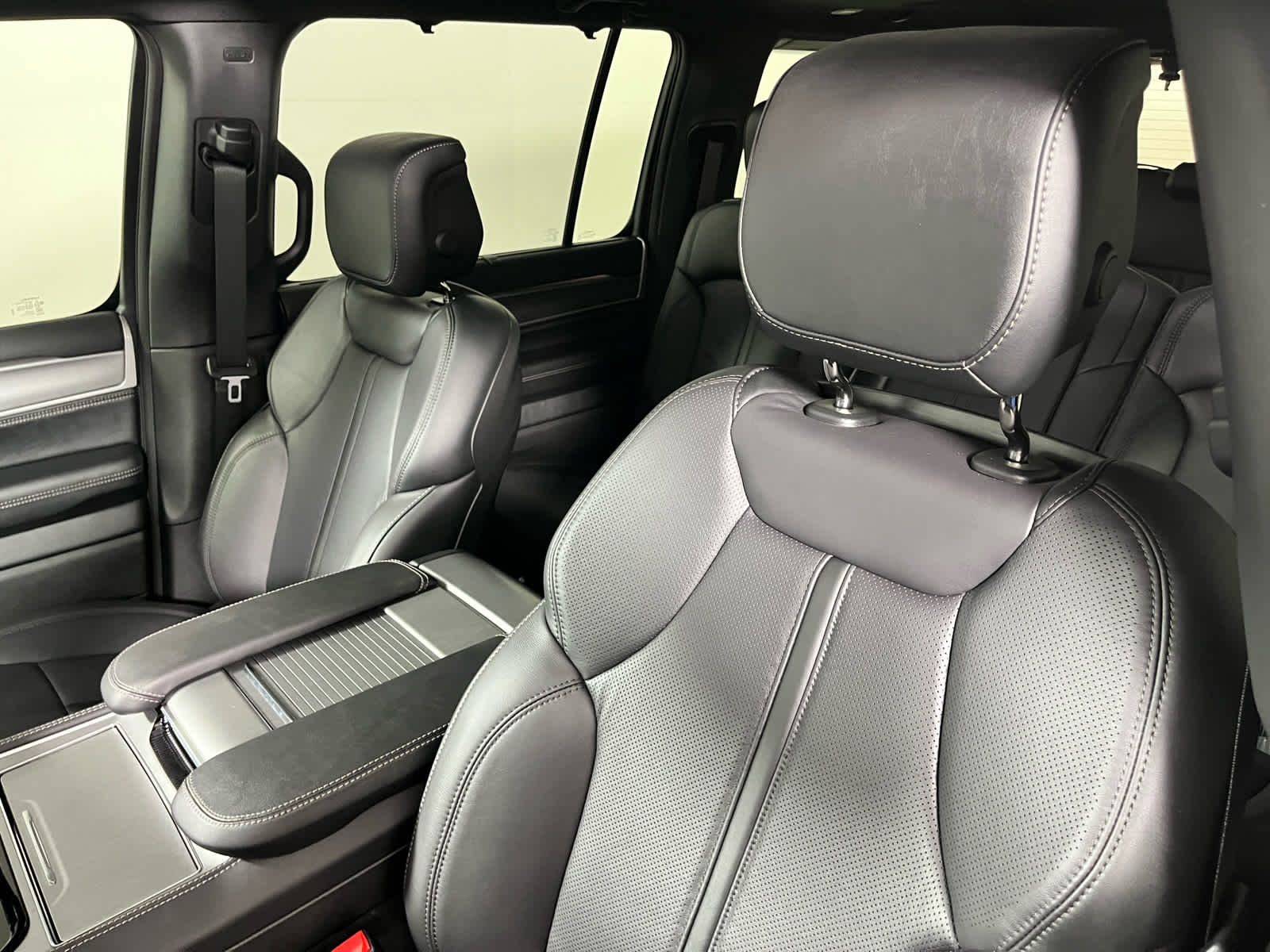 2026 Jeep Grand Wagoneer Limited Reserve