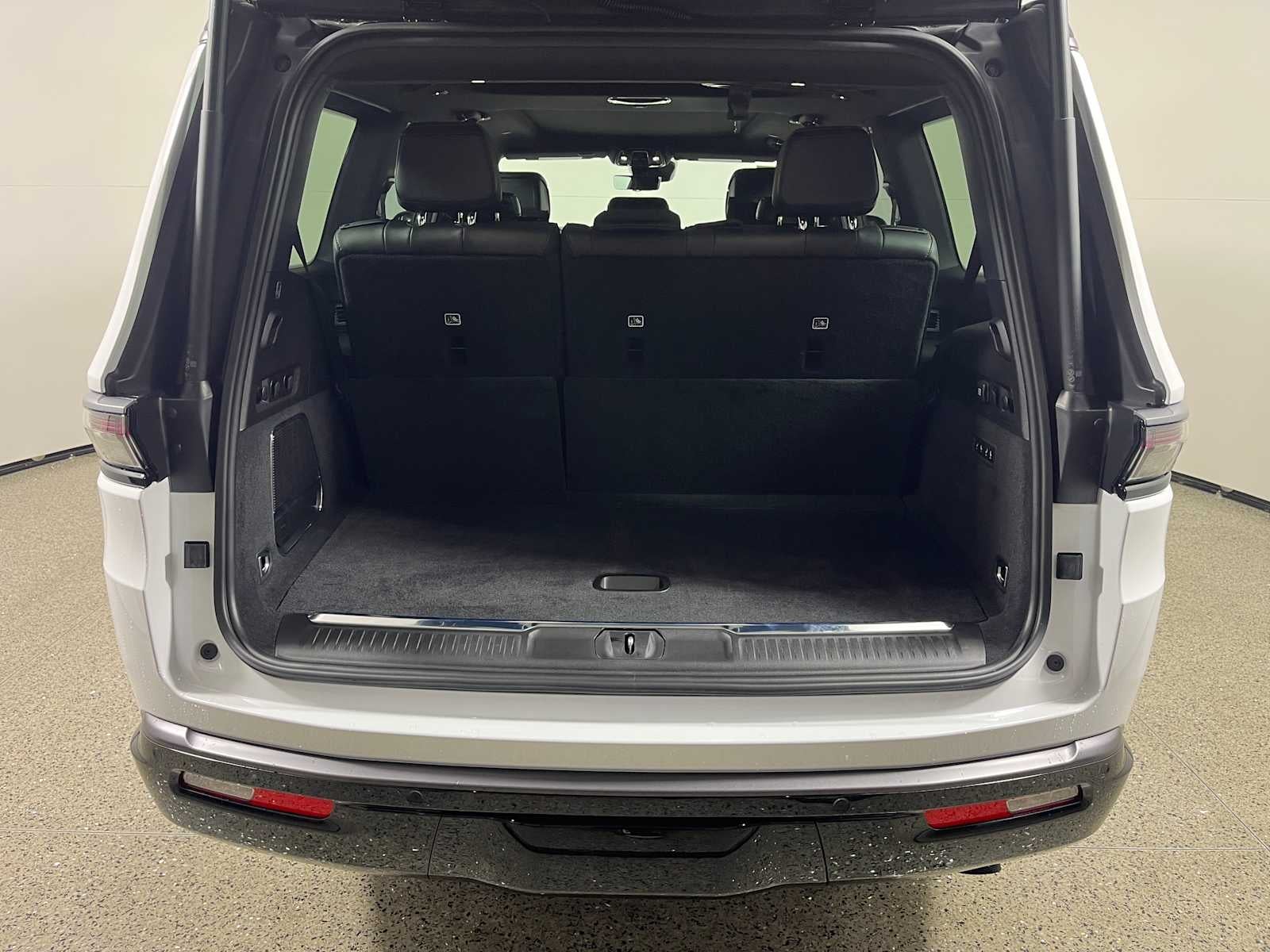 2026 Jeep Grand Wagoneer GRAND WAGONEER LIMITED RESERVE 4X4