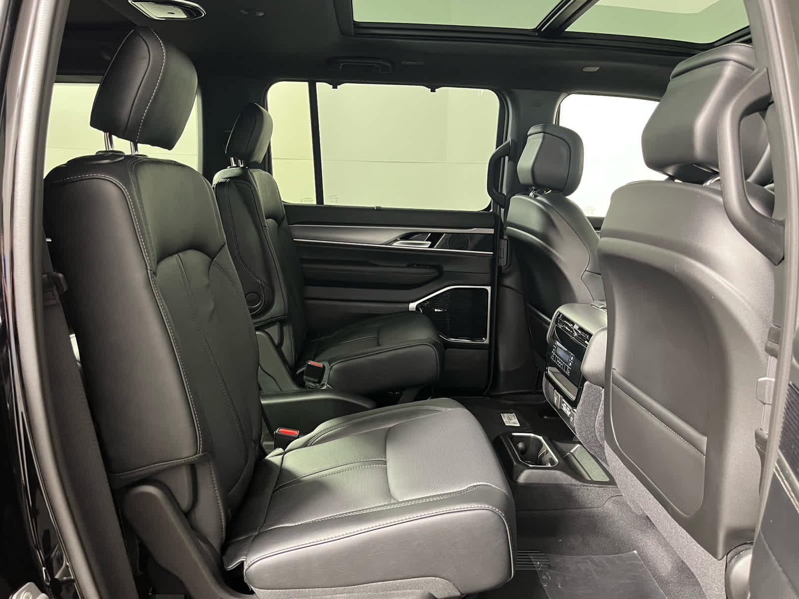 2026 Jeep Grand Wagoneer GRAND WAGONEER LIMITED RESERVE 4X4