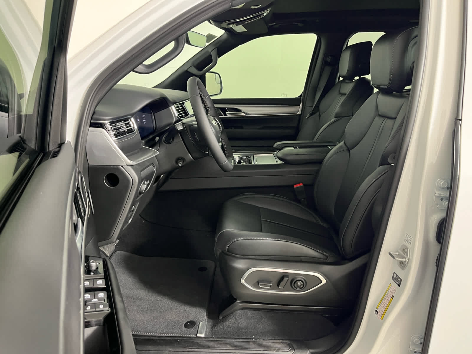 2026 Jeep Grand Wagoneer Limited Reserve