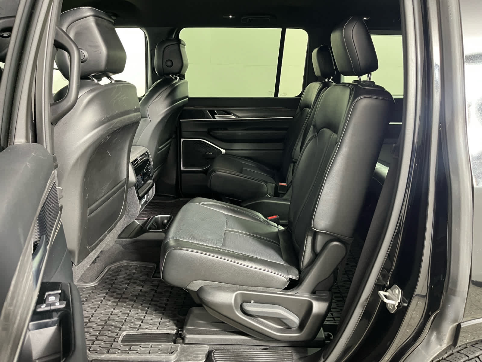 2024 Jeep Wagoneer Series III 4x4