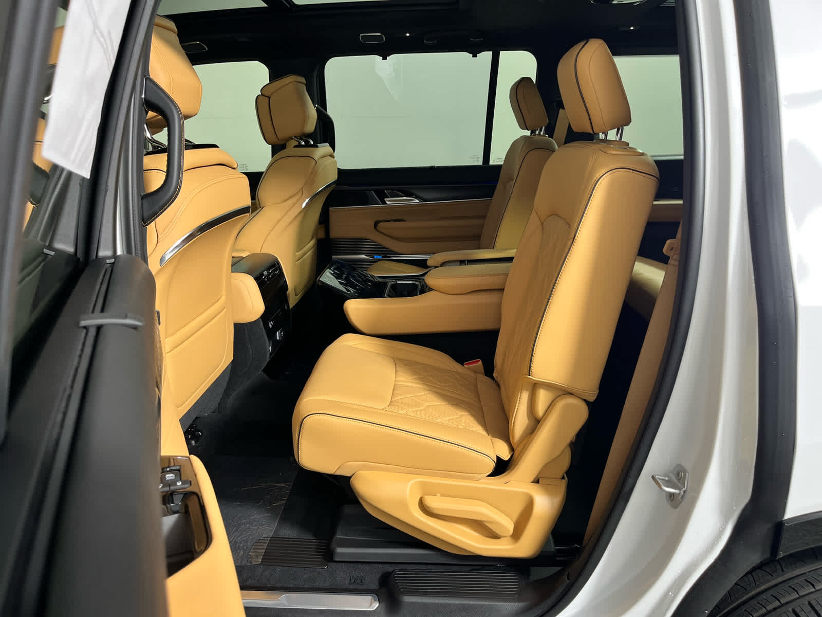 2026 Jeep Grand Wagoneer Summit Reserve
