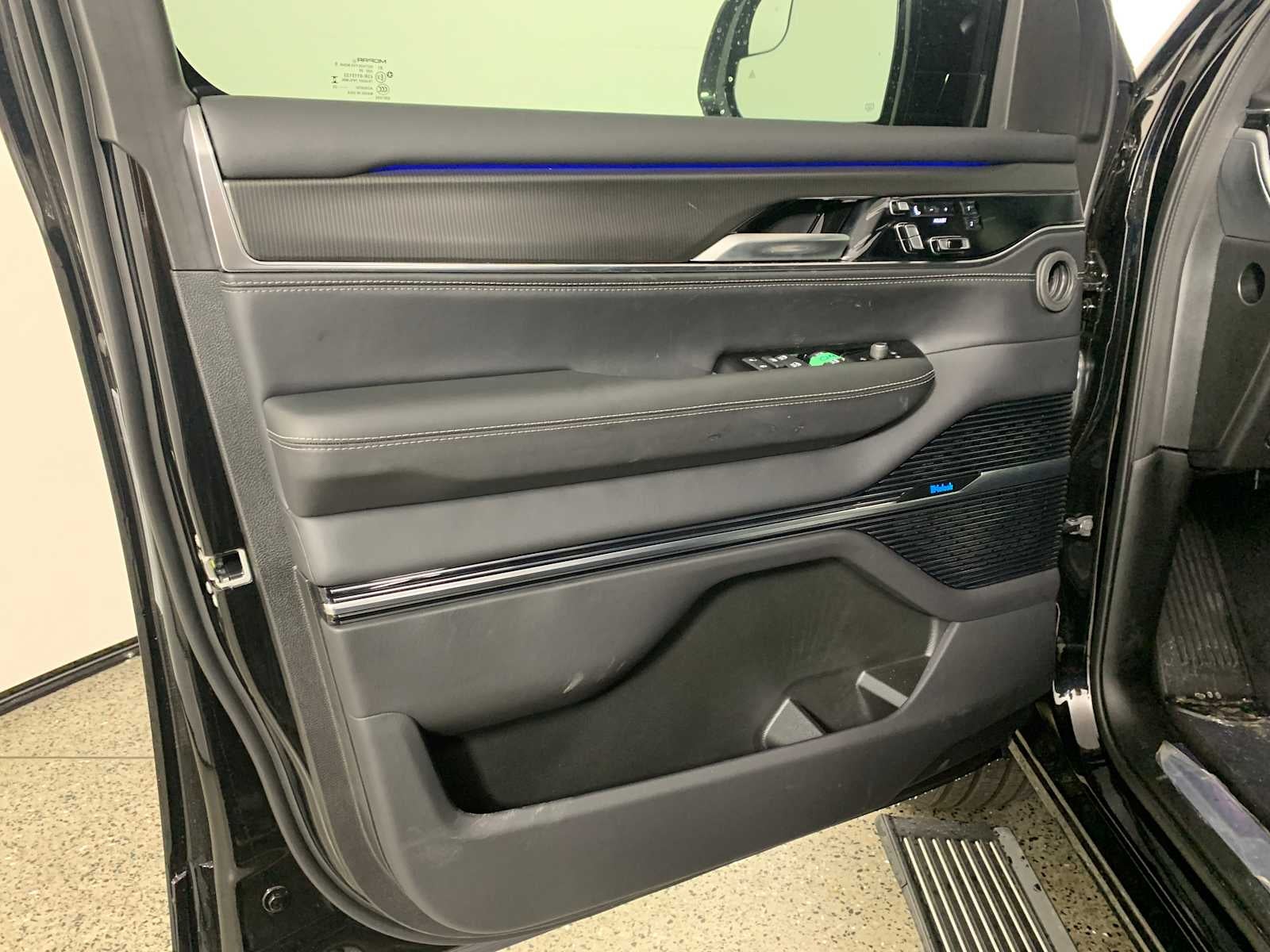 2025 Jeep Grand Wagoneer GRAND WAGONEER OBSIDIAN 4X4