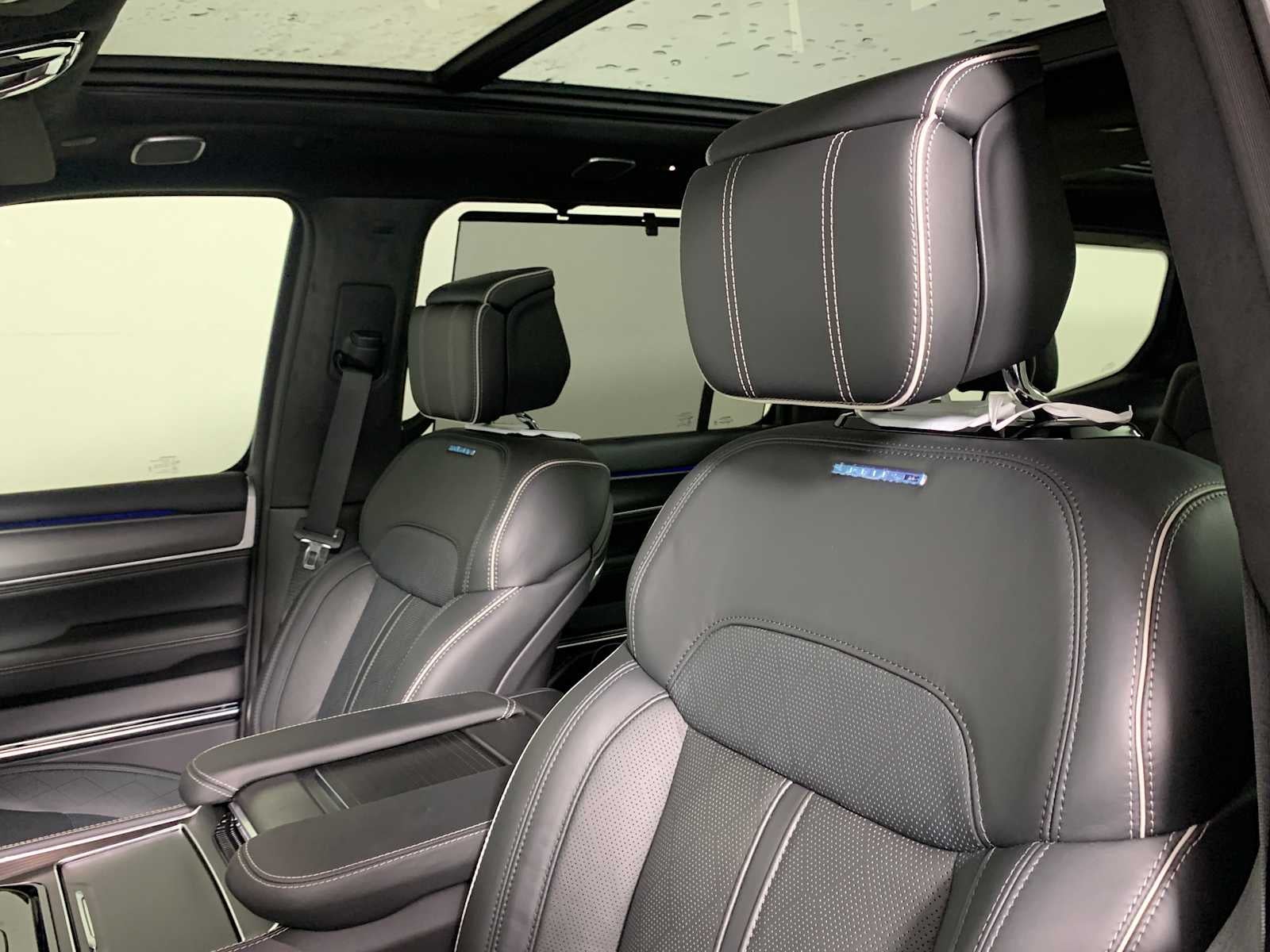 2025 Jeep Grand Wagoneer GRAND WAGONEER OBSIDIAN 4X4