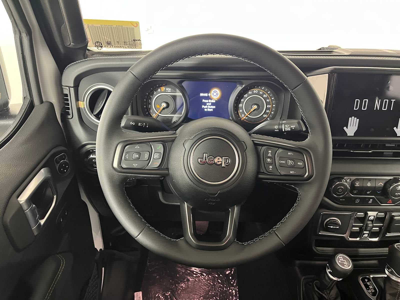 2026 Jeep Gladiator GLADIATOR SAHARA 4X4