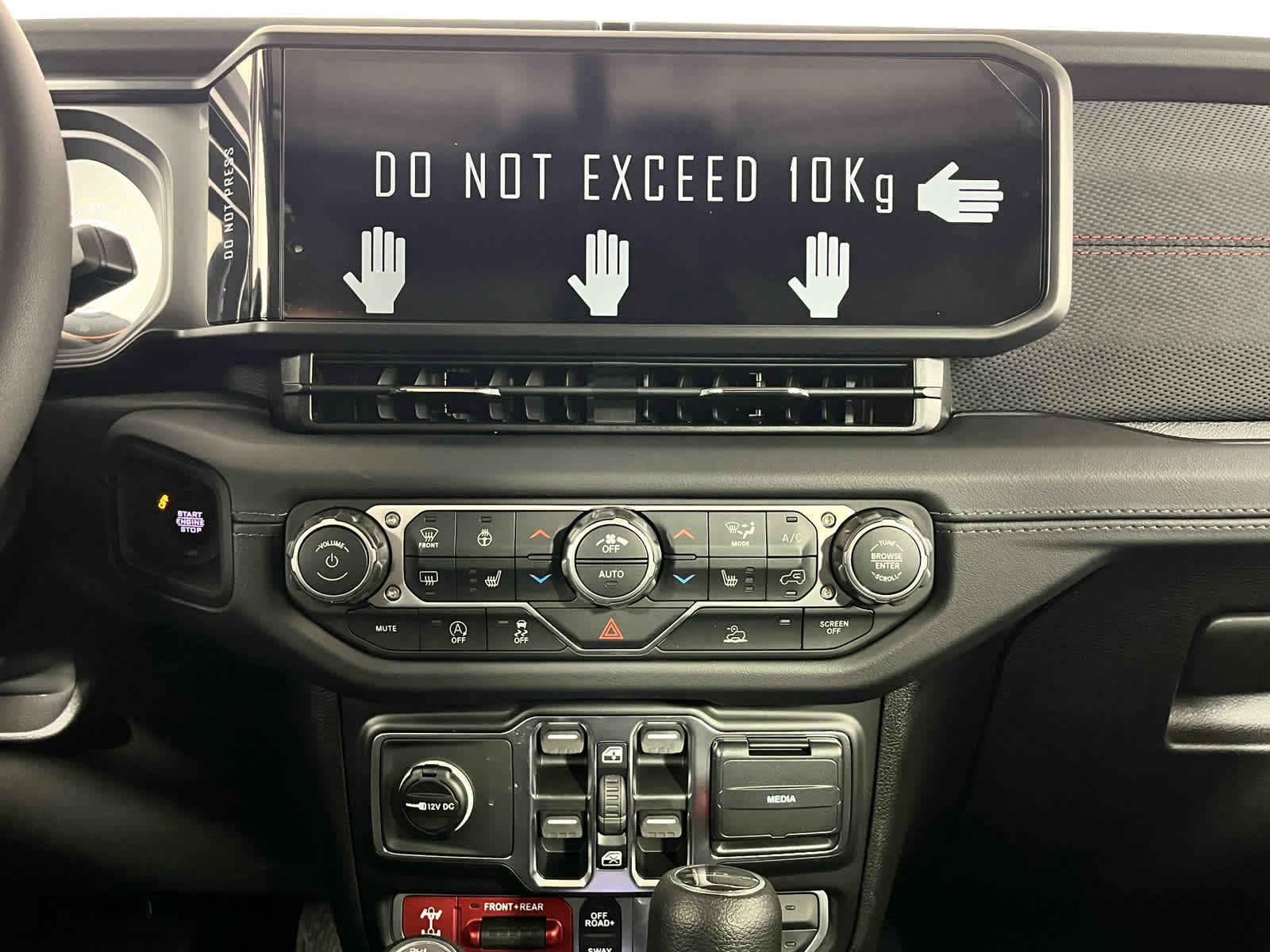 2026 Jeep Gladiator GLADIATOR SHADOW OPS 4X4