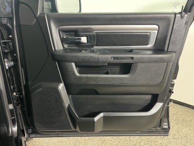 2024 RAM 1500 Classic Warlock Crew Cab 4x2 5'7' Box