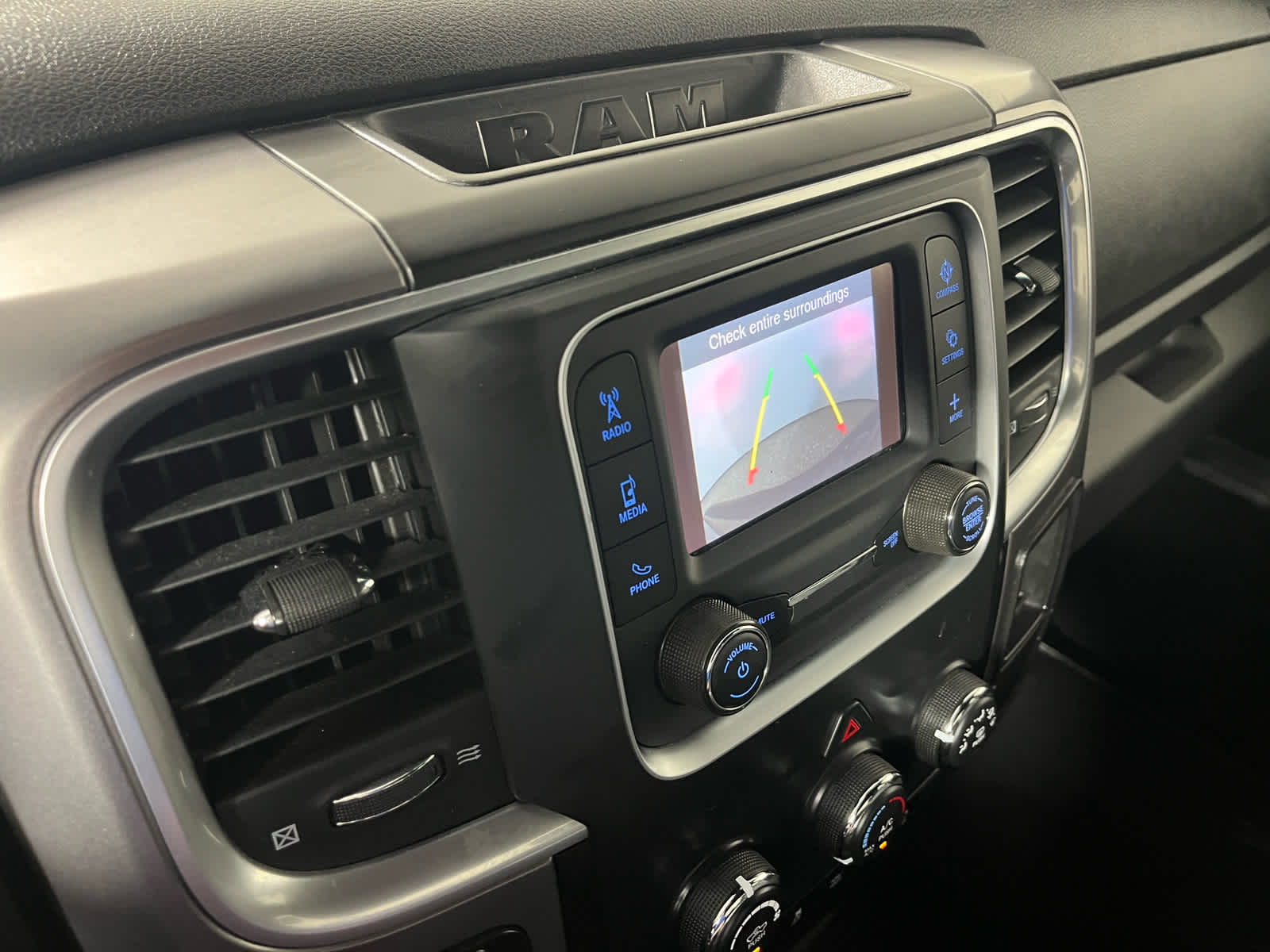 2024 RAM 1500 Classic Warlock Crew Cab 4x2 5'7' Box