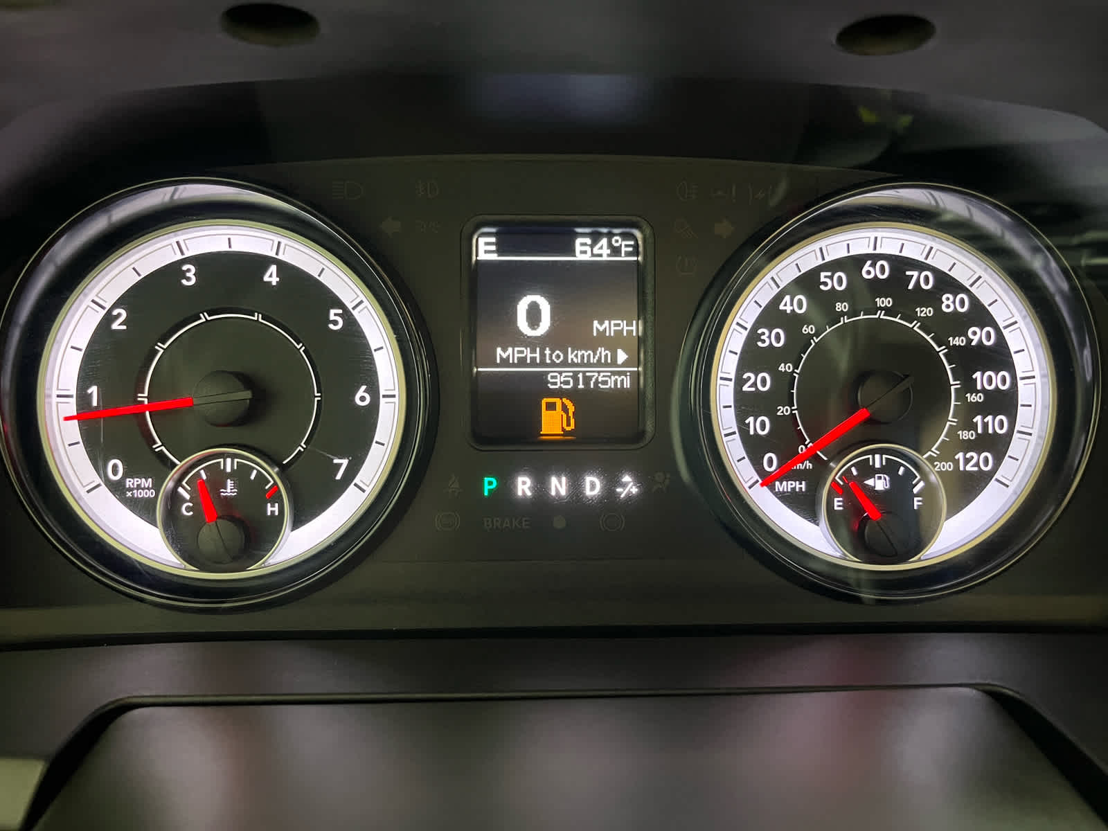 2019 RAM 1500 Classic Express Crew Cab 4x4 5'7' Box