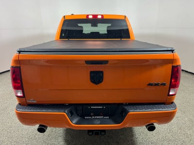 2019 RAM 1500 Classic Express Crew Cab 4x4 5'7' Box