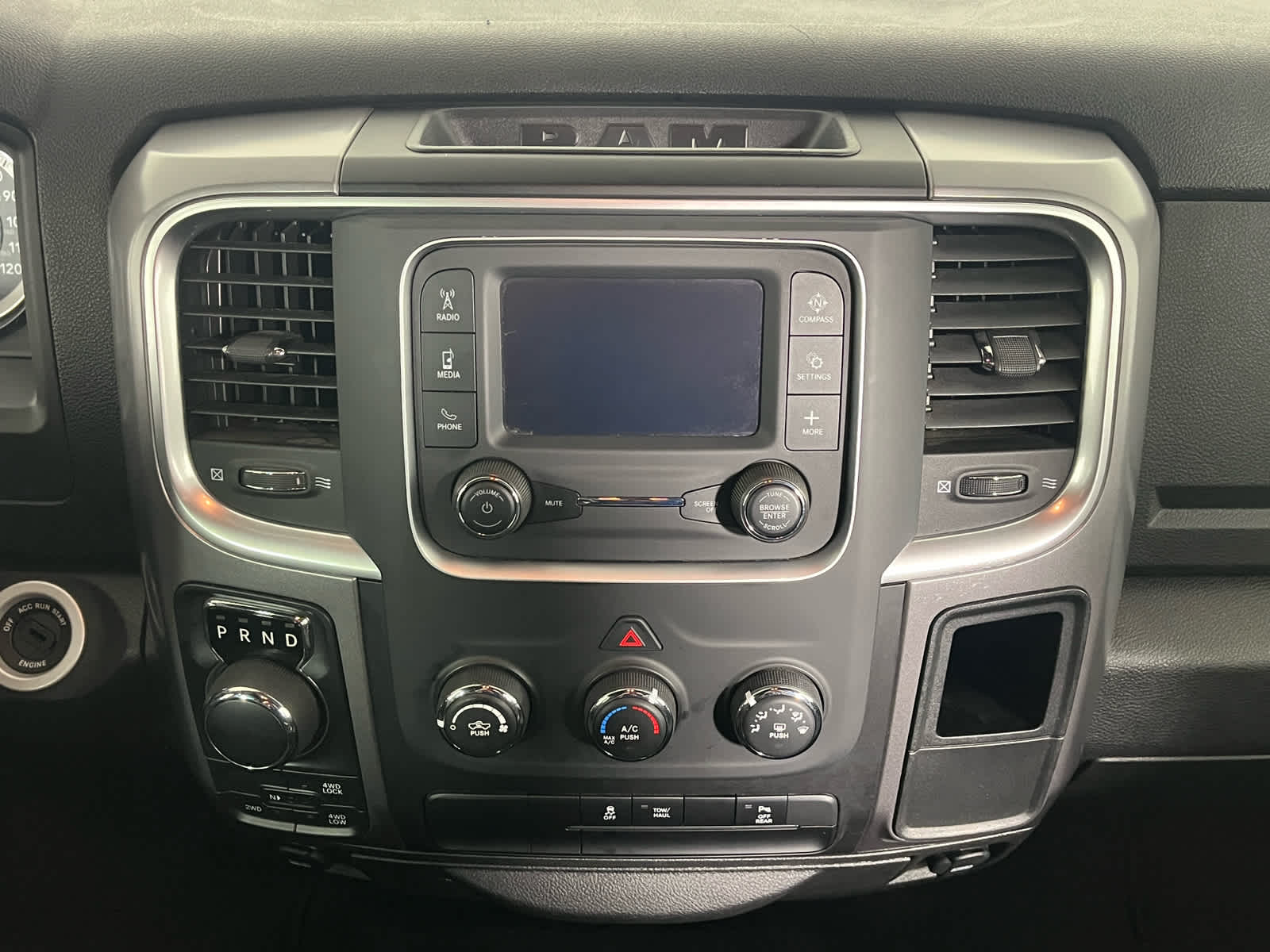 2024 RAM 1500 Classic Warlock Crew Cab 4x4 5'7' Box