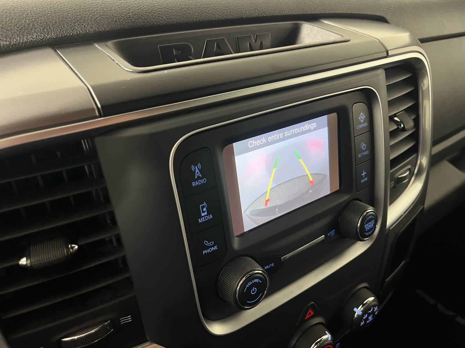 2024 RAM 1500 Classic Warlock Crew Cab 4x4 5'7' Box