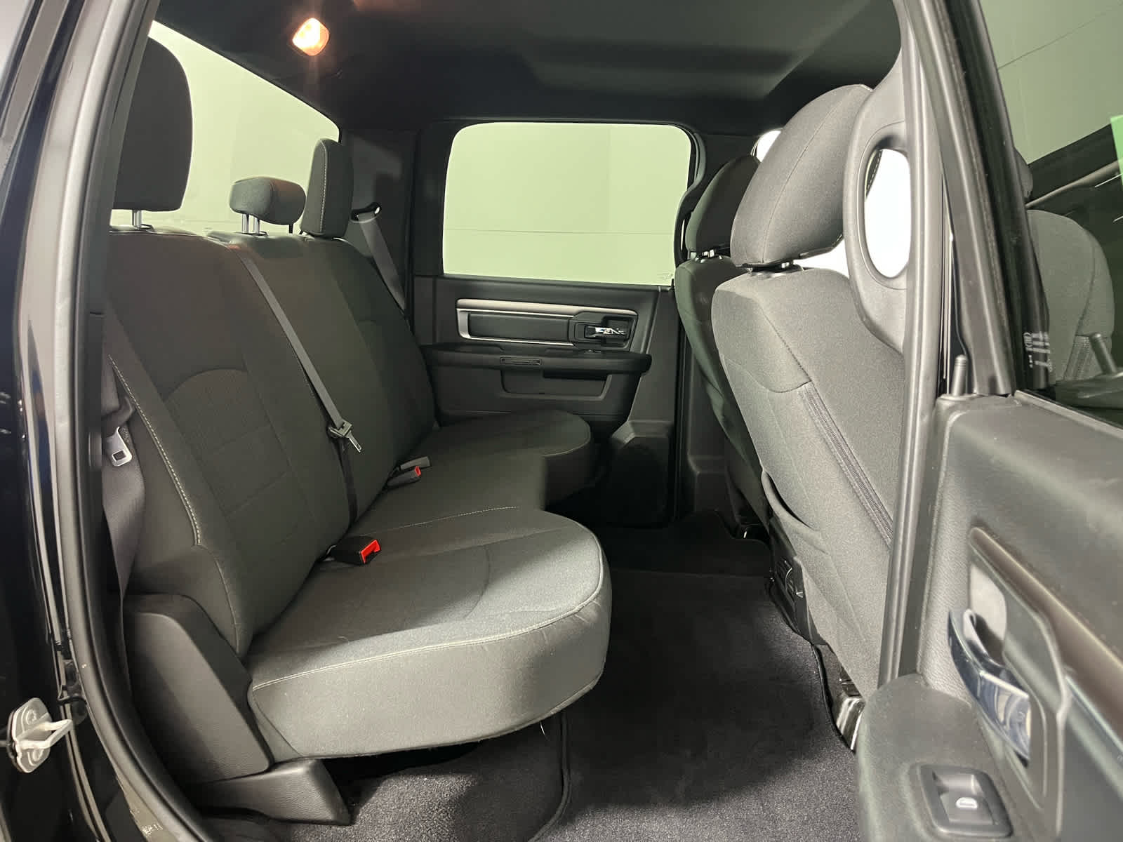 2024 RAM 1500 Classic Warlock Crew Cab 4x4 5'7' Box