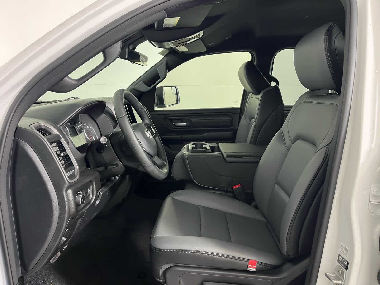 2026 RAM Ram 1500 RAM 1500 TRADESMAN QUAD CAB 4X2 6'4' BOX