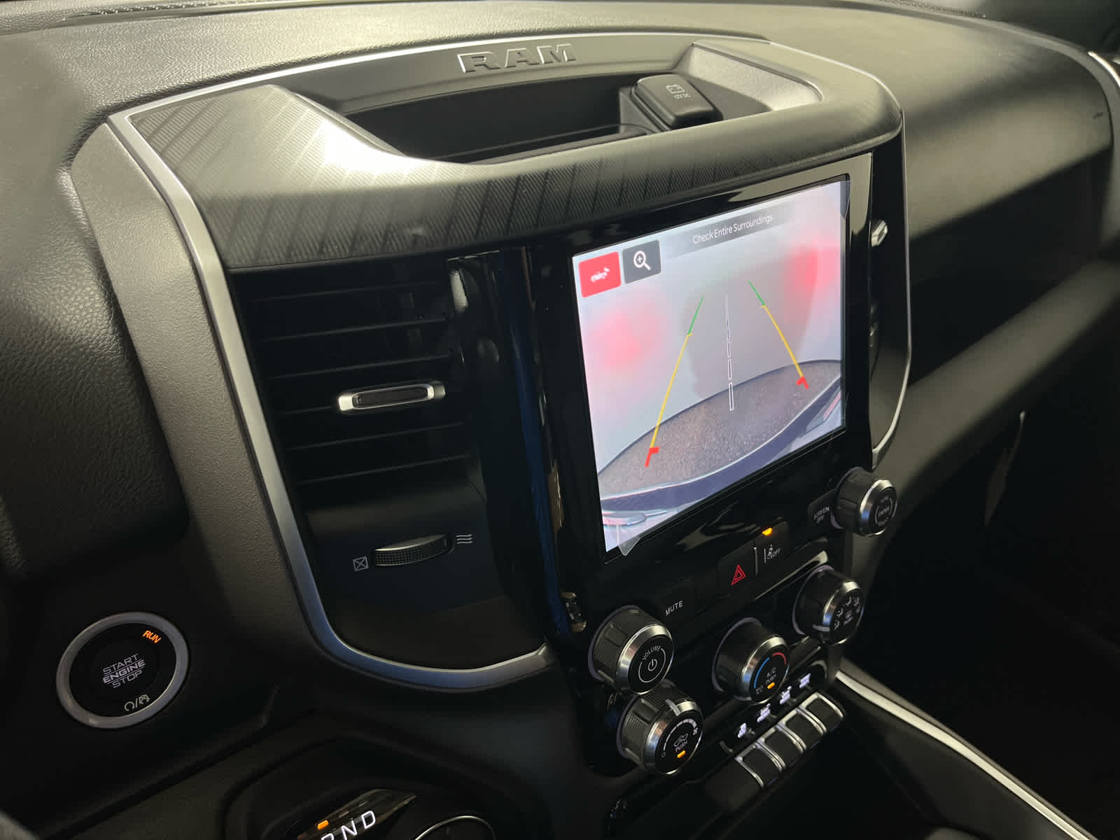 2025 RAM Ram 1500 RAM 1500 LONE STAR CREW CAB 4X2 5'7' BOX