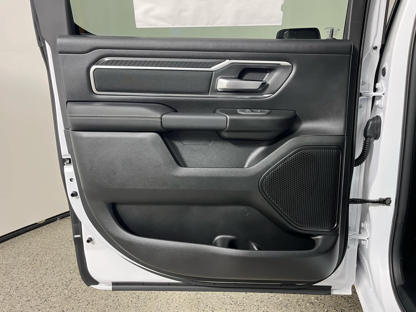 2025 RAM Ram 1500 RAM 1500 LONE STAR CREW CAB 4X2 5'7' BOX