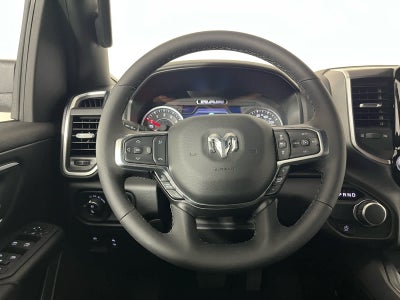 2025 RAM Ram 1500 RAM 1500 BIG HORN CREW CAB 4X2 5'7' BOX