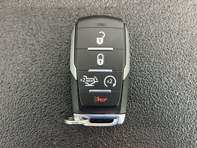 2025 RAM Ram 1500 RAM 1500 BIG HORN CREW CAB 4X2 5'7' BOX