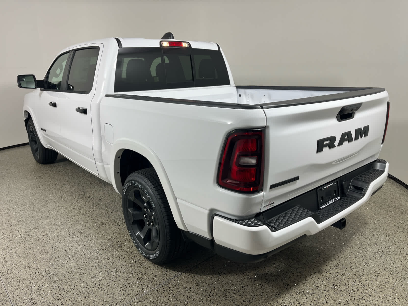 2025 RAM Ram 1500 RAM 1500 BIG HORN CREW CAB 4X2 5'7' BOX