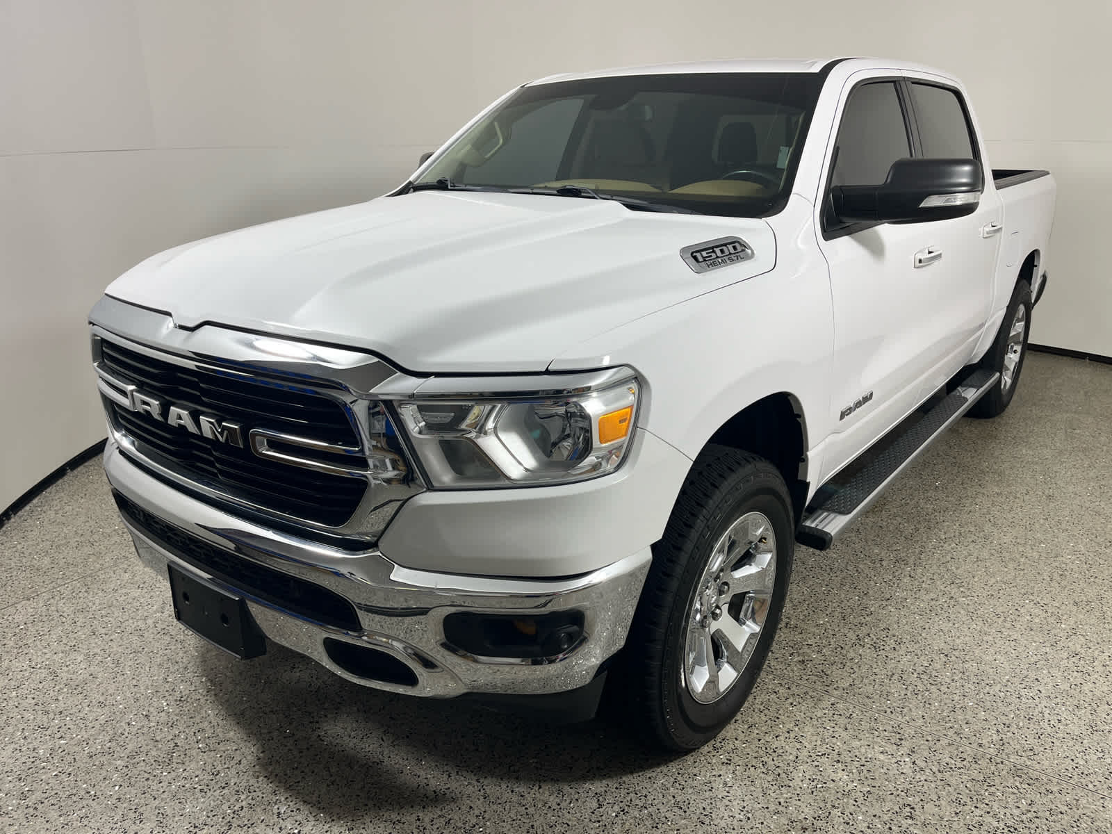2019 RAM 1500 Big Horn/Lone Star Crew Cab 4x4 5'7' Box