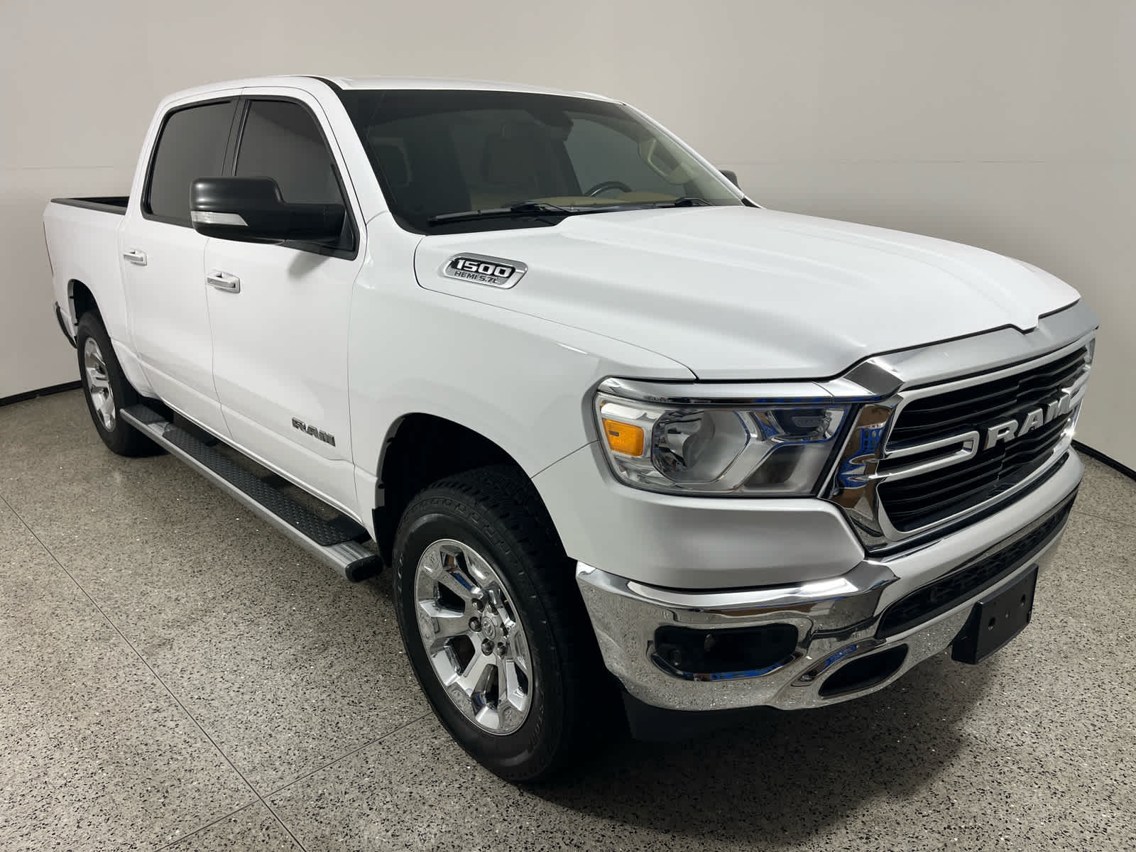 2019 RAM 1500 Big Horn/Lone Star Crew Cab 4x4 5'7' Box