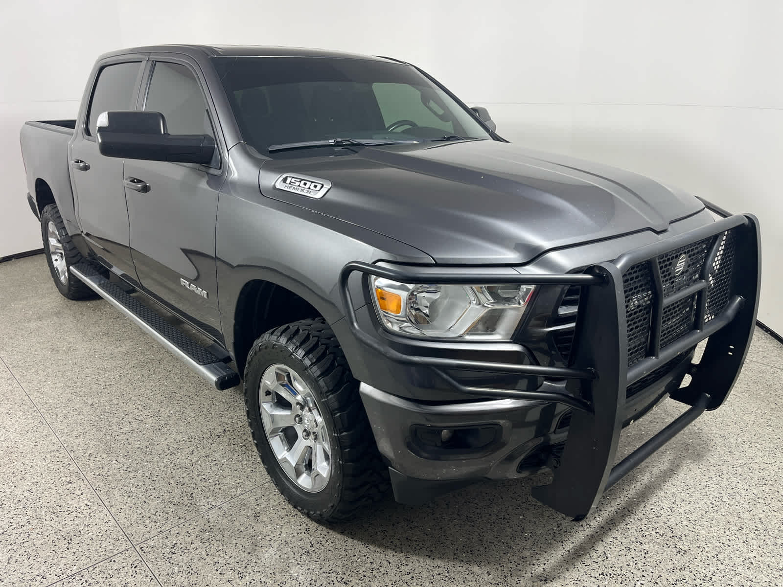 2020 RAM 1500 Big Horn Crew Cab 4x4 5'7' Box