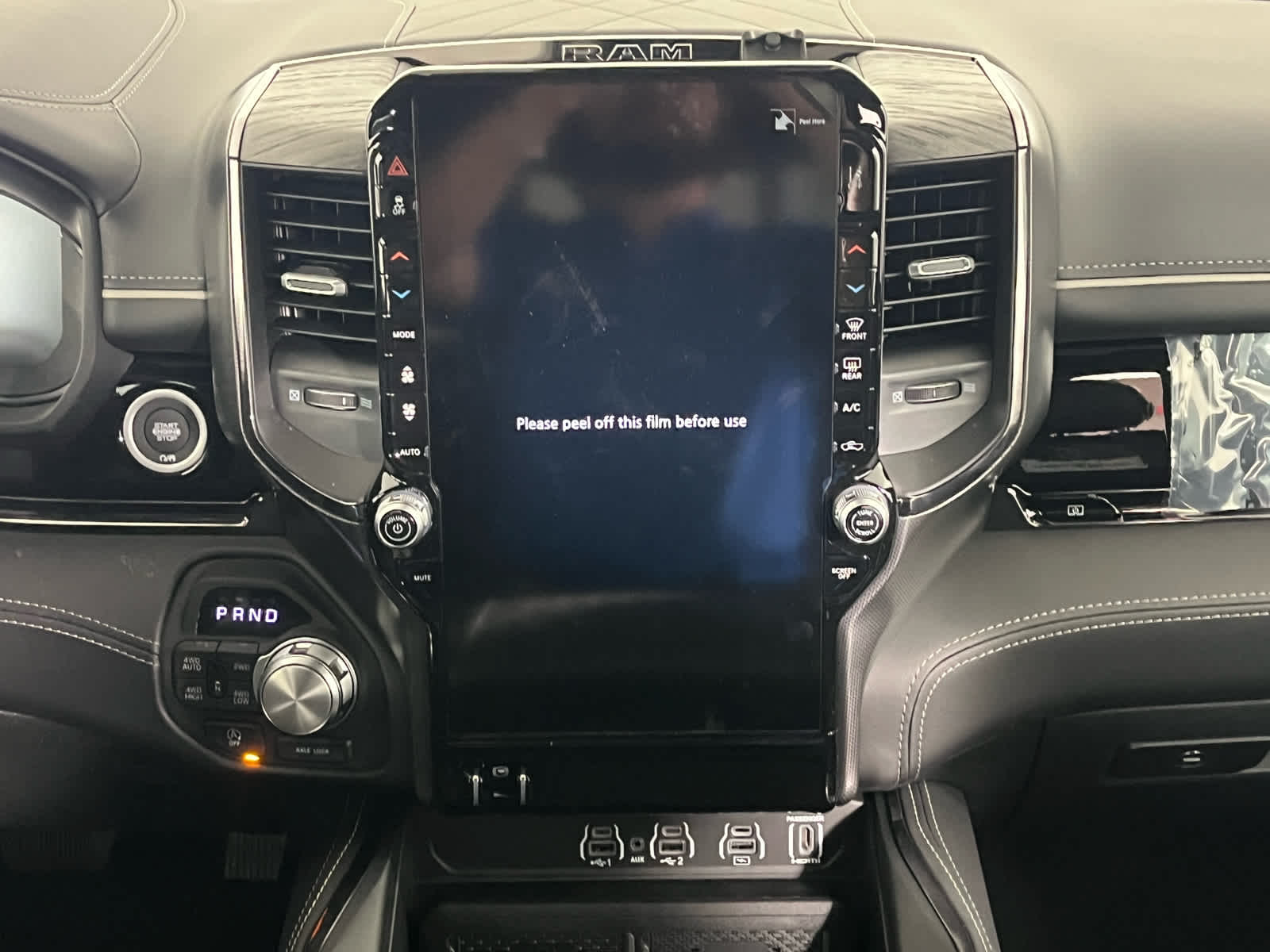 2026 RAM Ram 1500 RAM 1500 LIMITED CREW CAB 4X4 5'7' BOX