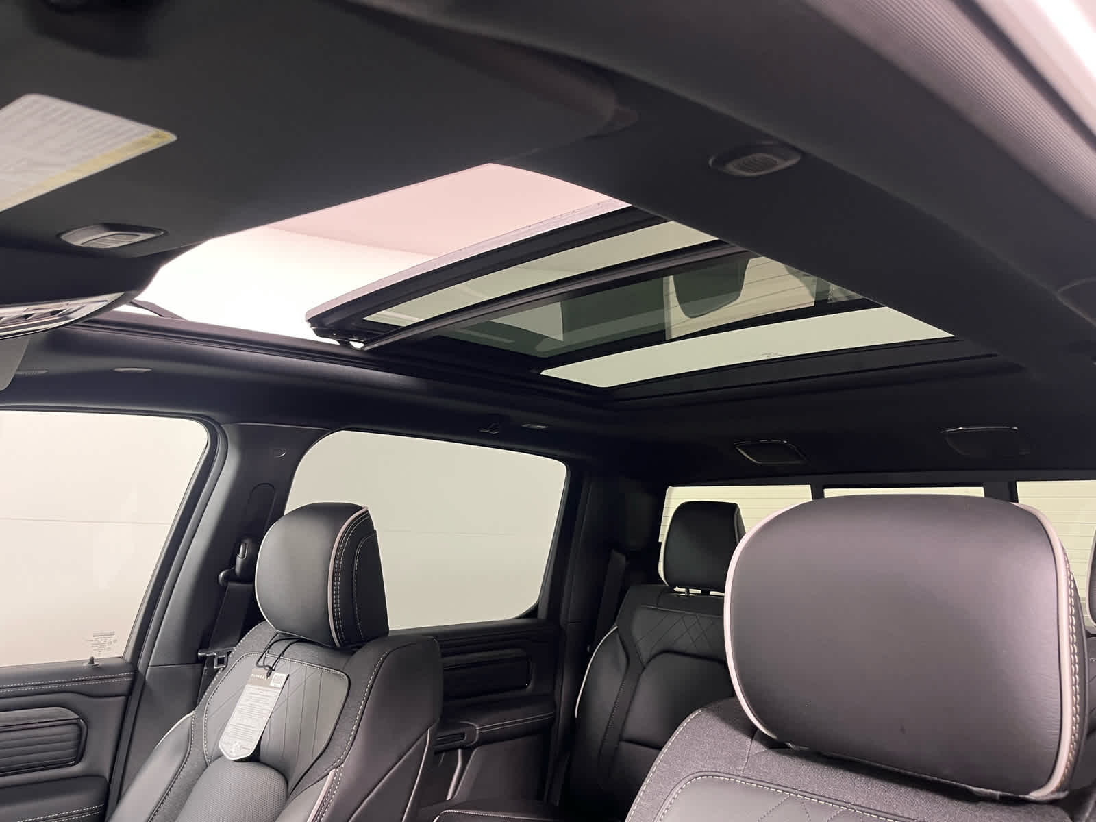 2026 RAM Ram 1500 RAM 1500 LIMITED CREW CAB 4X4 5'7' BOX